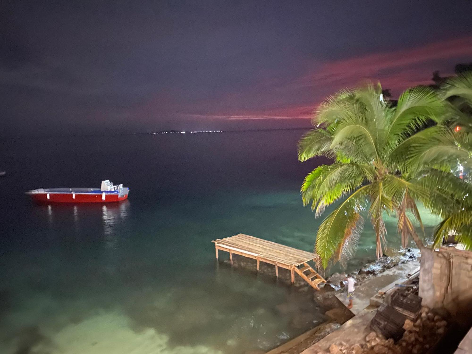 Las Palmeras Oceanview Hotel And Dive Center Little Corn Island Exterior foto