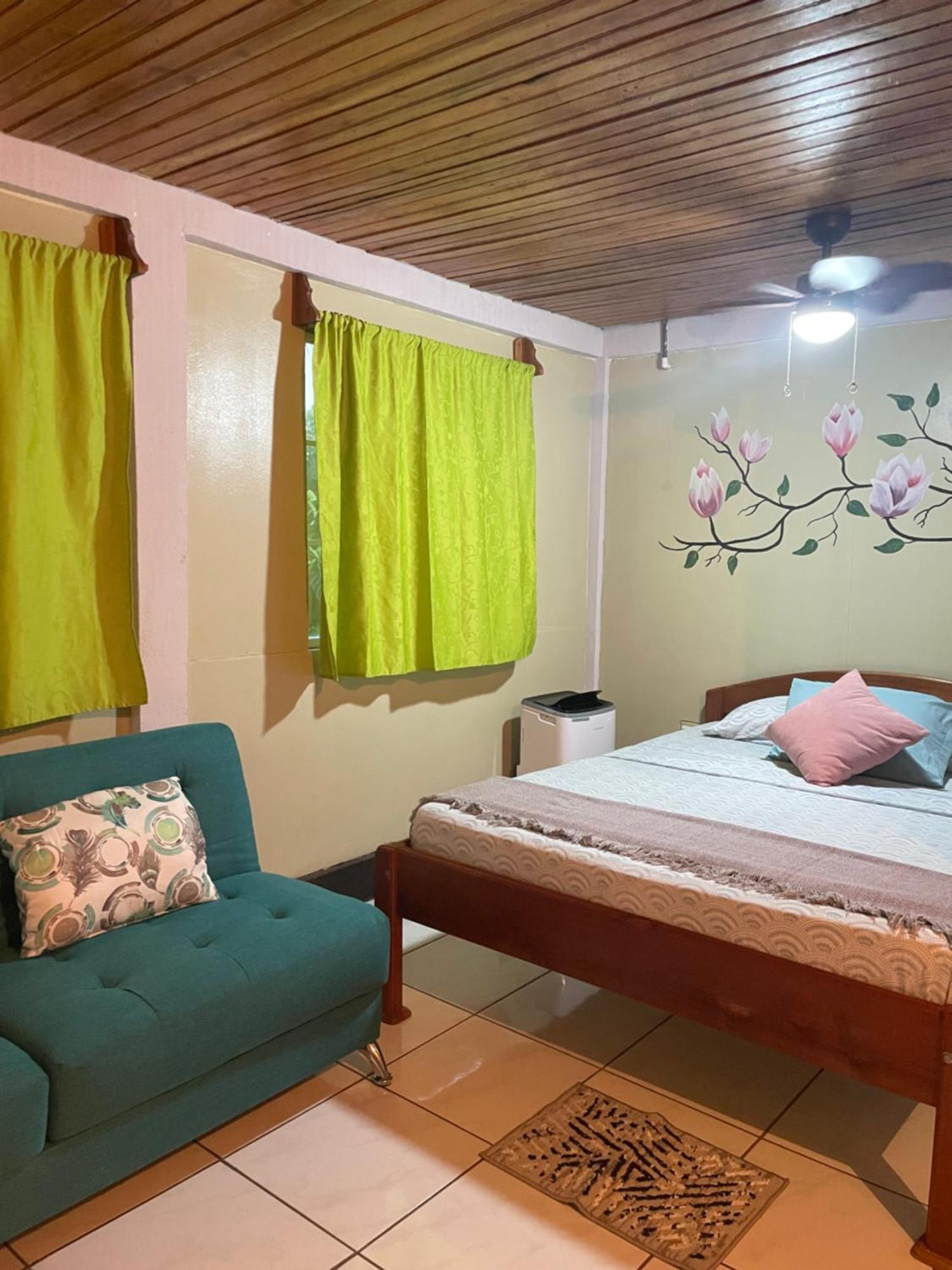 Las Palmeras Oceanview Hotel And Dive Center Little Corn Island Exterior foto